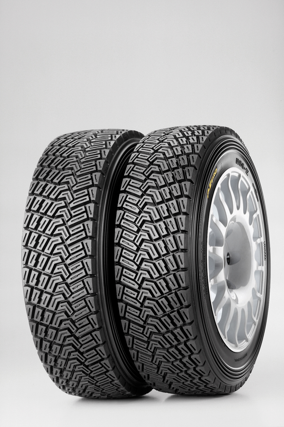 Пирелли резина производитель. Pirelli Rally Tyres r14. Pirelli Rally Tyres r15. Раллийная резина r15 Пирелли Tires brand. Pirelli 12.0024.